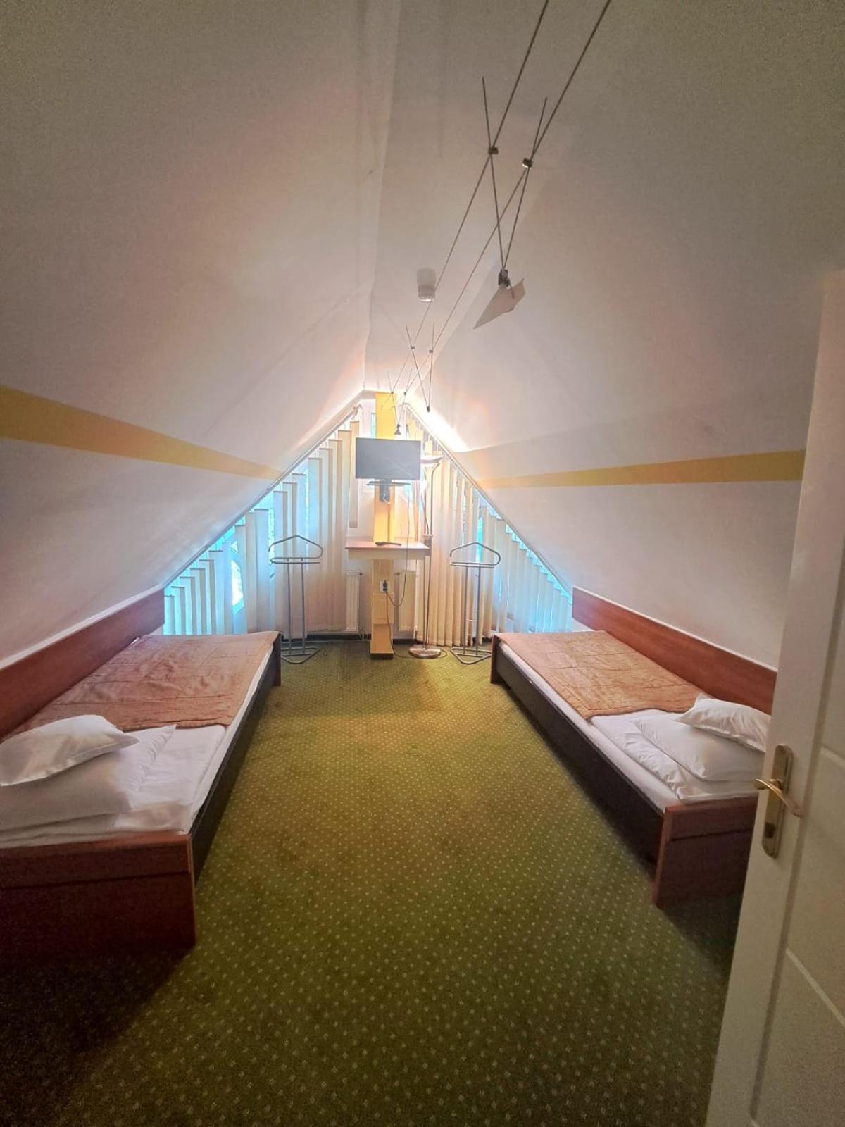 Pensiunea Colina Poiana Brasov Bagian luar foto