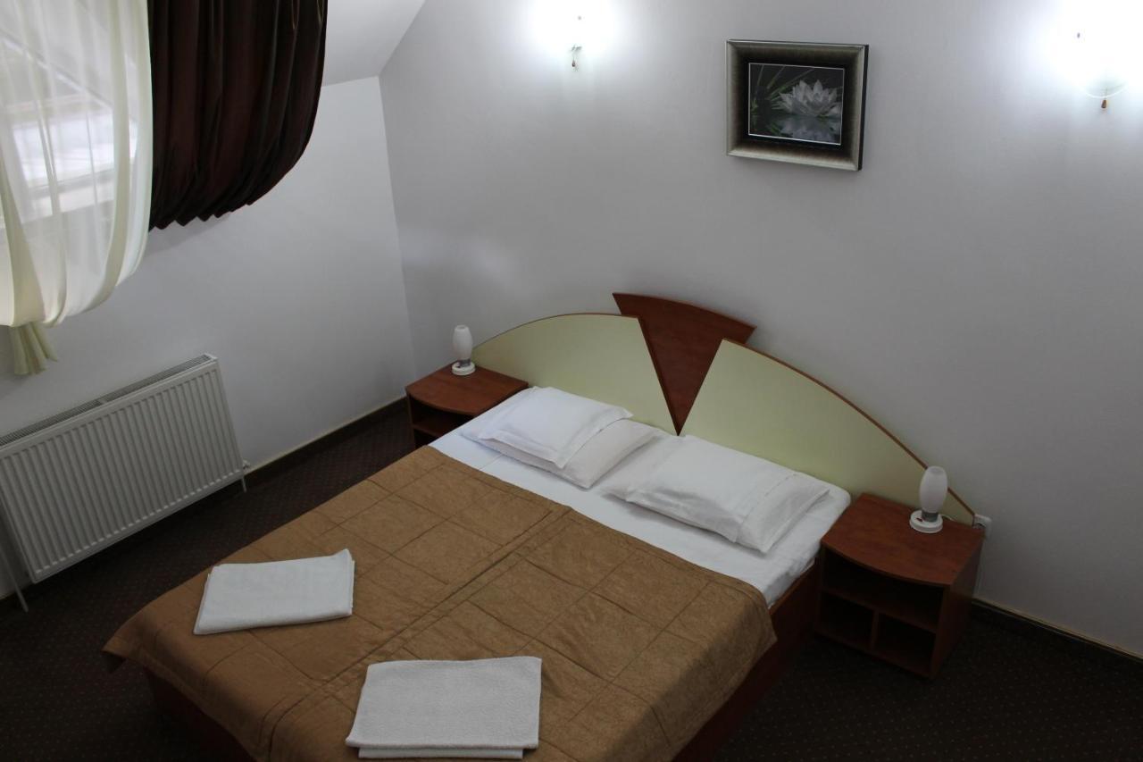 Pensiunea Colina Poiana Brasov Bagian luar foto