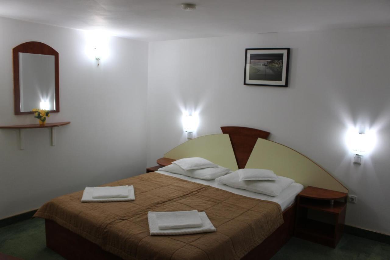 Pensiunea Colina Poiana Brasov Bagian luar foto